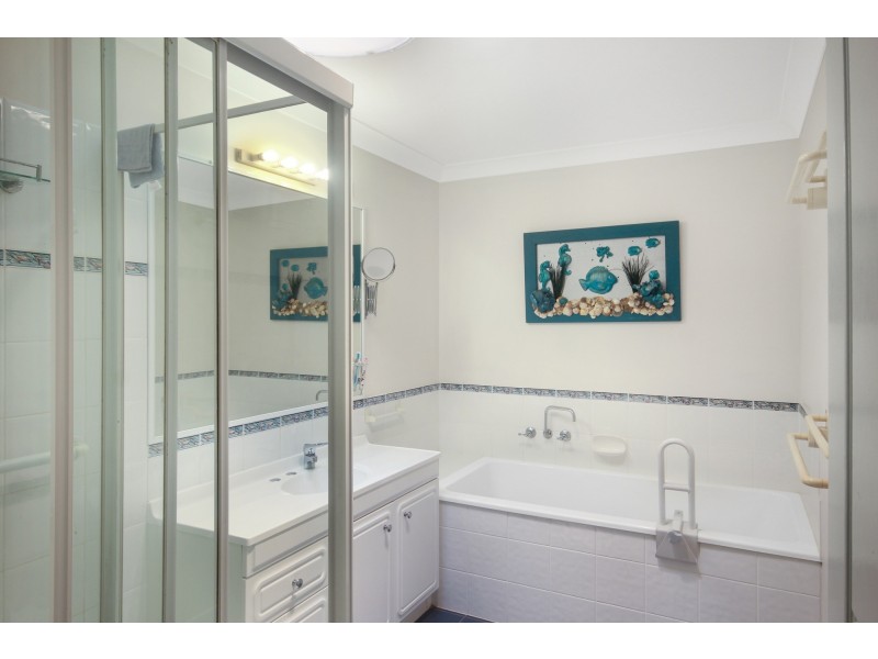 88-90 Canaipa Point Drive, Russell Island QLD 4184