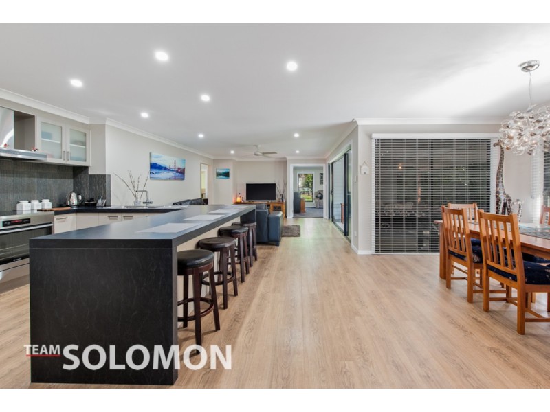 16 Kingfisher Street, Coochiemudlo Island QLD 4184