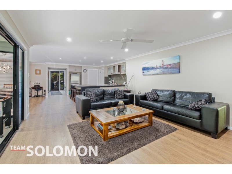 16 Kingfisher Street, Coochiemudlo Island QLD 4184