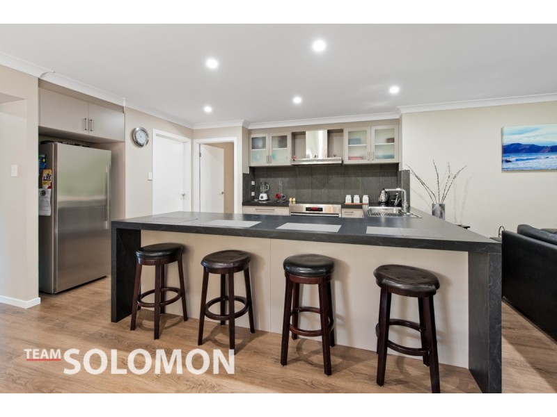 16 Kingfisher Street, Coochiemudlo Island QLD 4184