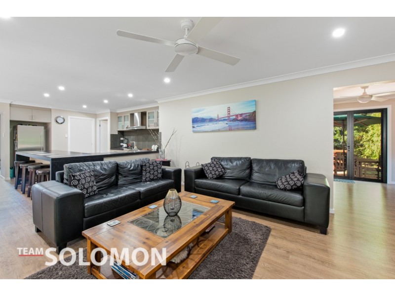 16 Kingfisher Street, Coochiemudlo Island QLD 4184