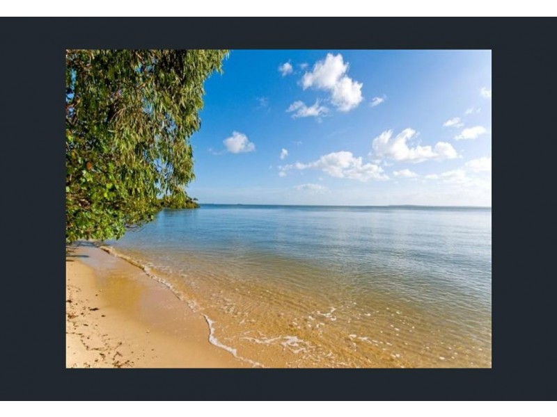 3 Pullen Street, Coochiemudlo Island QLD 4184