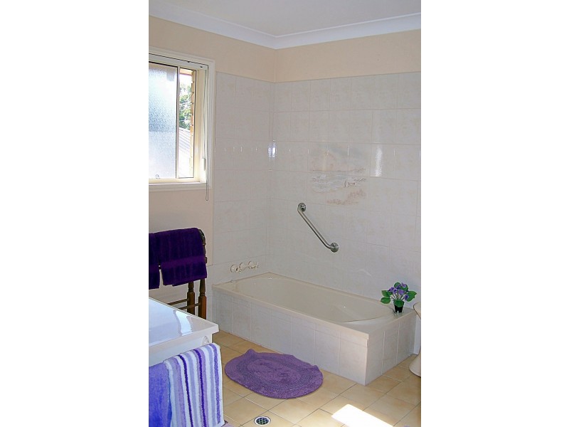 3 Pullen Street, Coochiemudlo Island QLD 4184