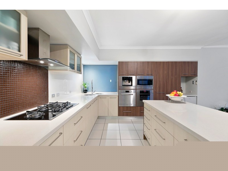 8 Devonstone Street, Cleveland QLD 4163