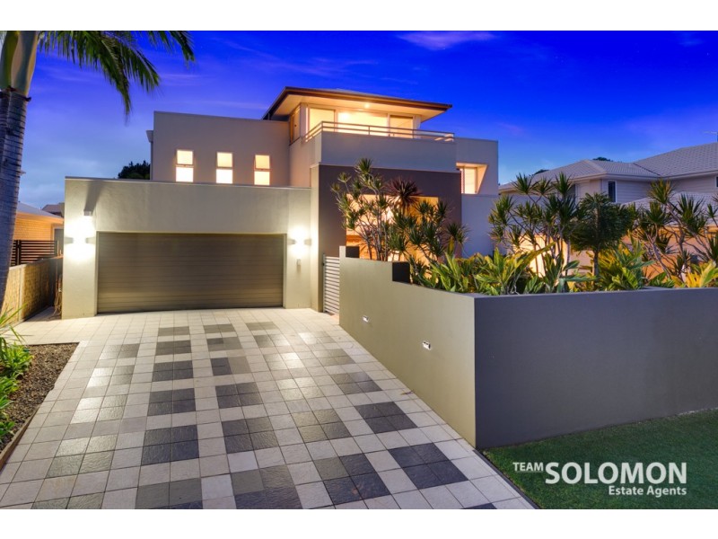 8 Devonstone Street, Cleveland QLD 4163