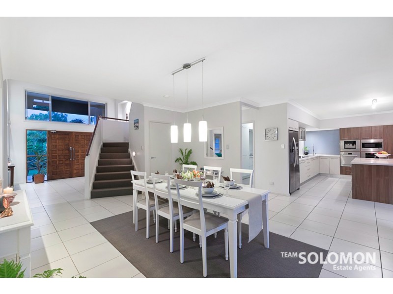 8 Devonstone Street, Cleveland QLD 4163
