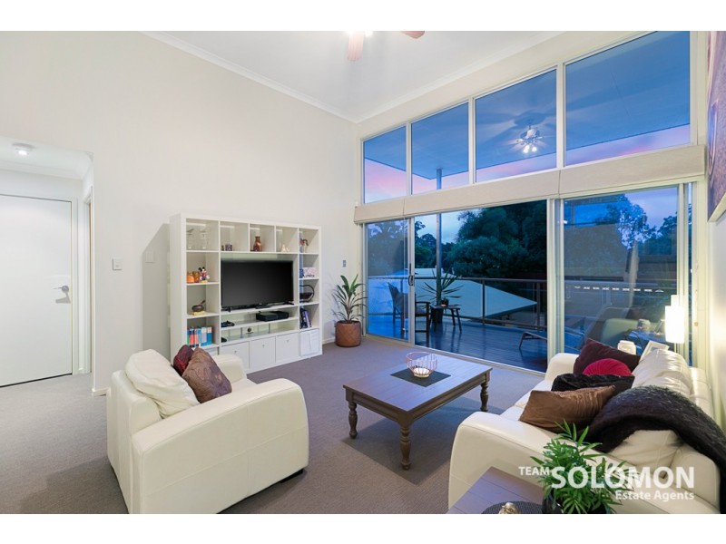 8 Devonstone Street, Cleveland QLD 4163