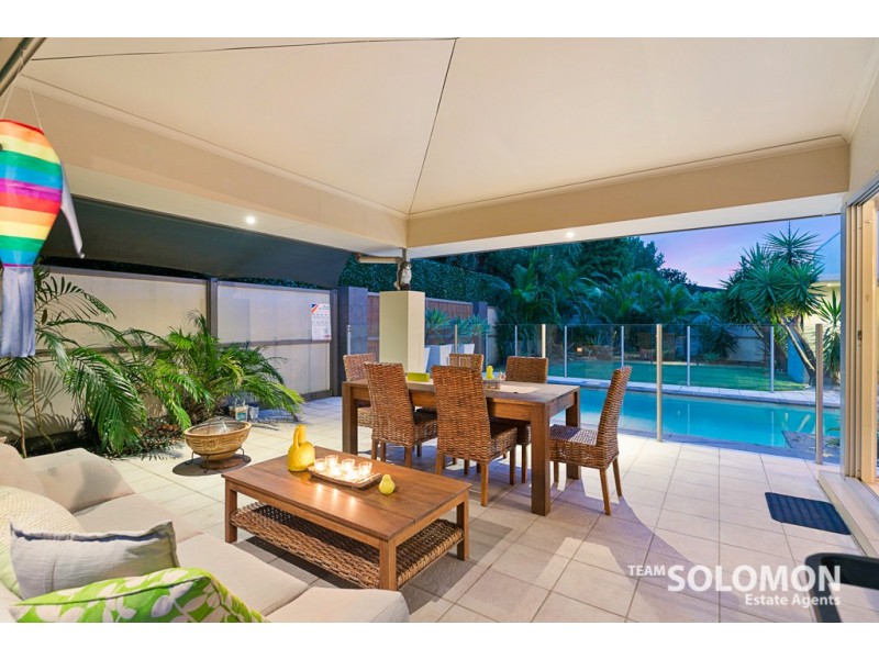 8 Devonstone Street, Cleveland QLD 4163