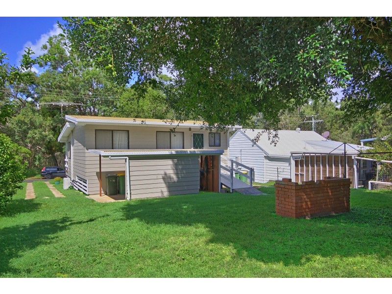 72 Elizabeth Street, Coochiemudlo Island QLD 4184