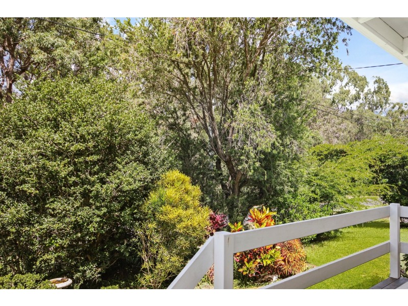 72 Elizabeth Street, Coochiemudlo Island QLD 4184