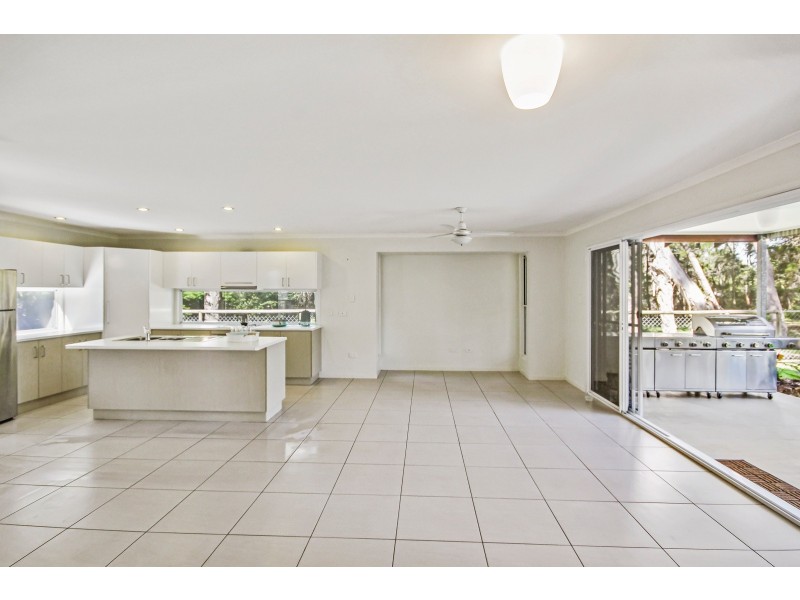 234B Victoria Parade, Coochiemudlo Island QLD 4184