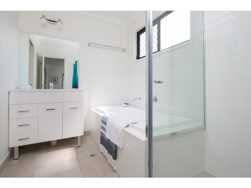 29 Ruth Street, Birkdale QLD 4159