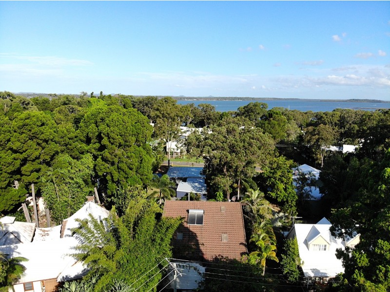 21 Ross Street, Coochiemudlo Island QLD 4184