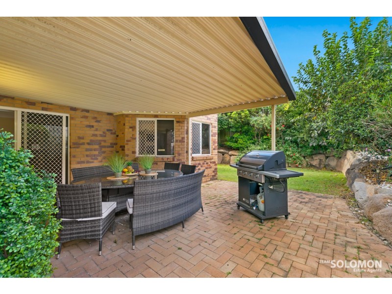 5 Arncliffe Close, Carindale QLD 4152