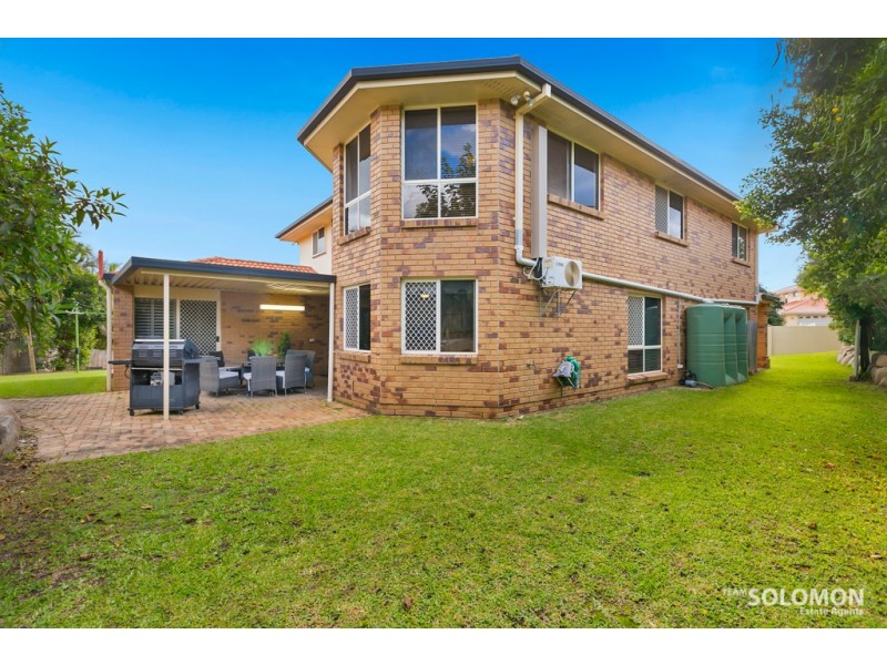 5 Arncliffe Close, Carindale QLD 4152