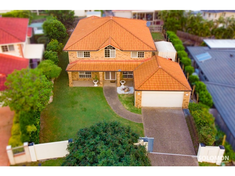5 Arncliffe Close, Carindale QLD 4152