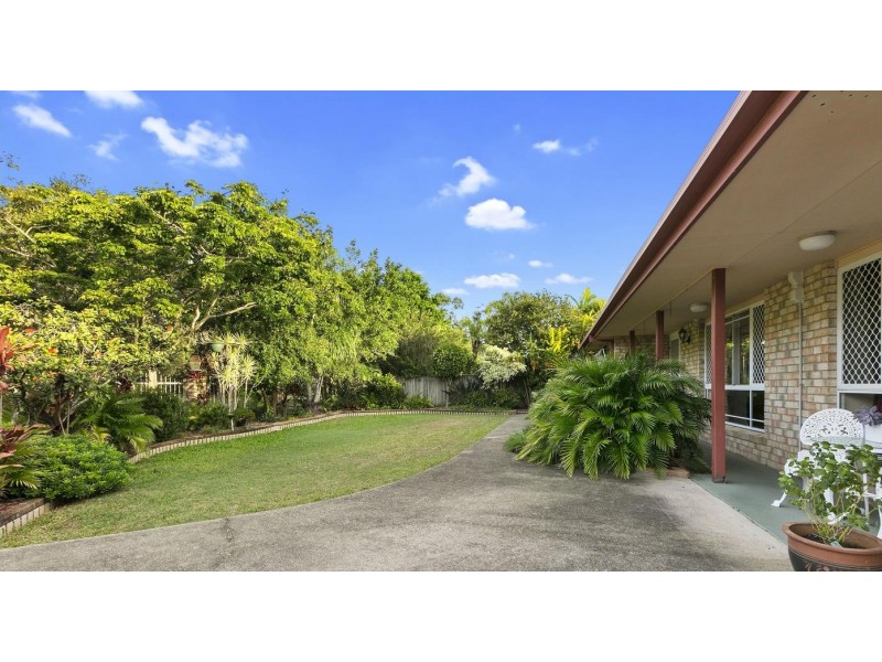 6 Buggy Place, Redland Bay QLD 4165