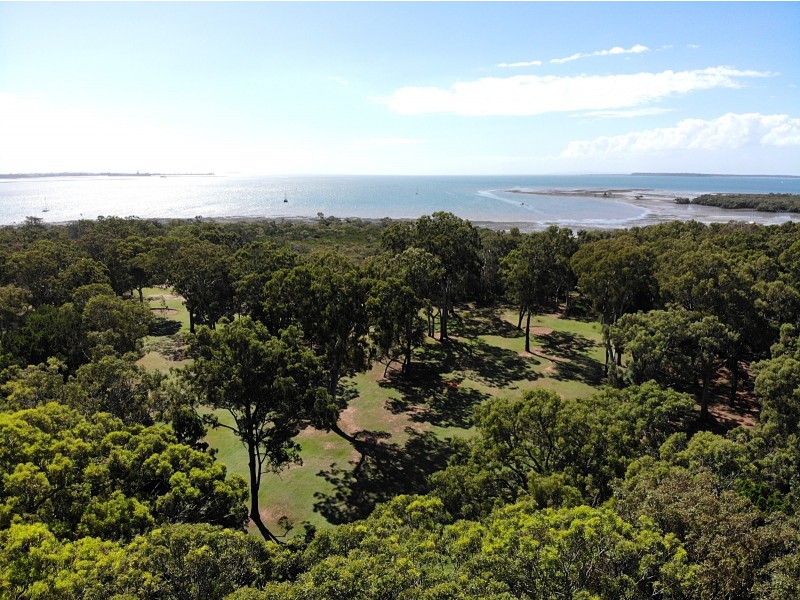 34 Victoria Parade, Coochiemudlo Island QLD 4184