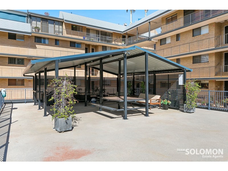 16/11-15 Wharf Street, Cleveland QLD 4163