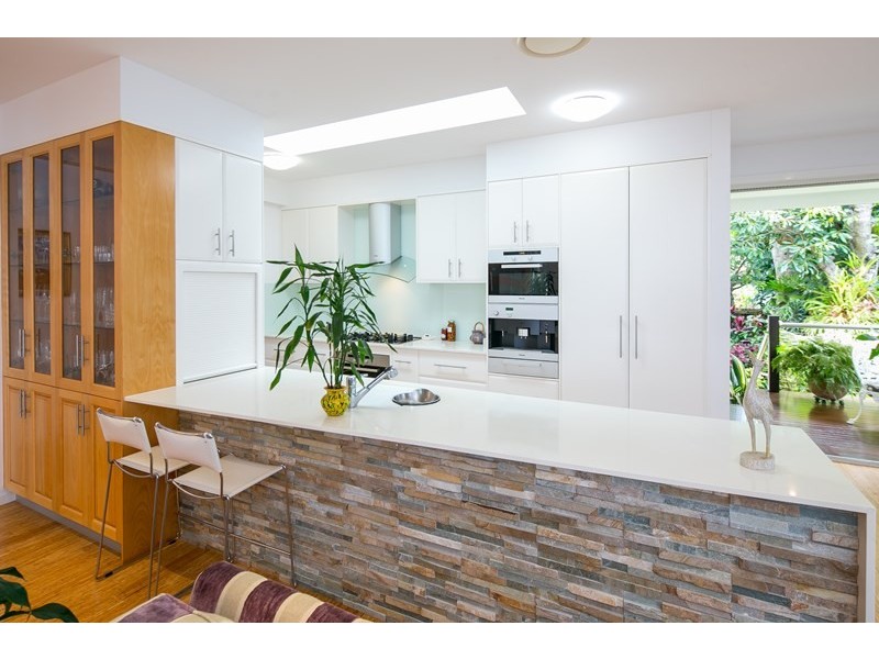 51 Esplanade, Redland Bay QLD 4165