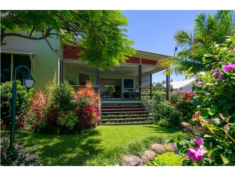 51 Esplanade, Redland Bay QLD 4165