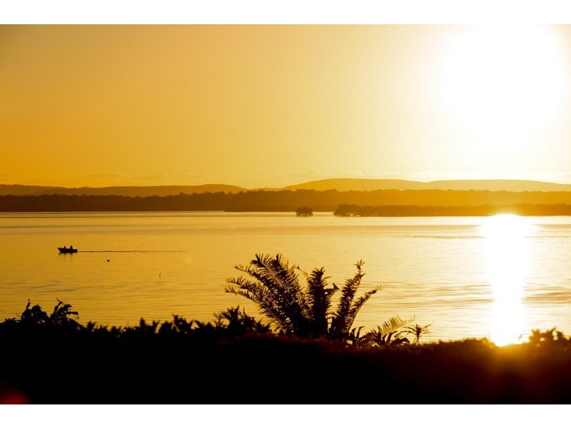 51 Esplanade, Redland Bay QLD 4165