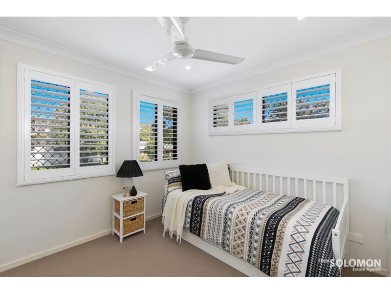 31 Ruth Street, Birkdale QLD 4159