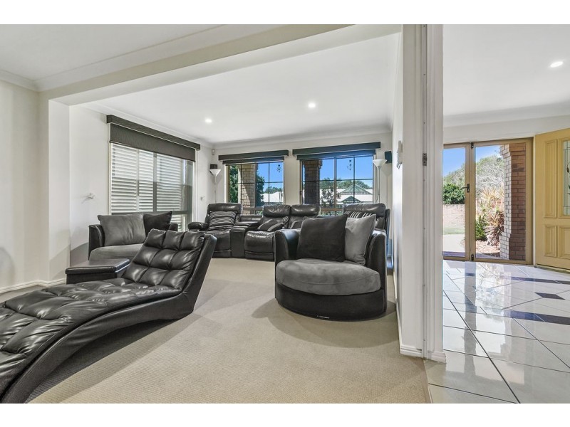 35 Korsman Drive, Thornlands QLD 4164