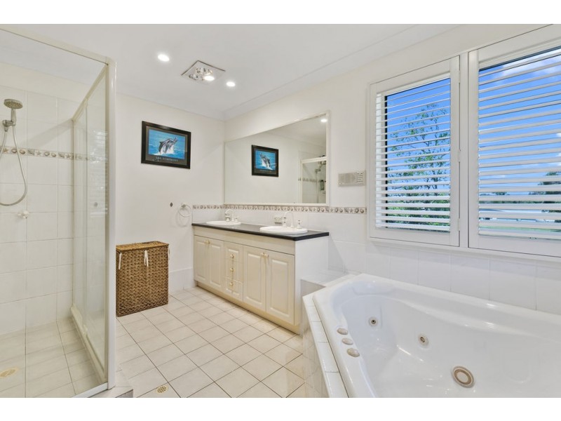 35 Korsman Drive, Thornlands QLD 4164