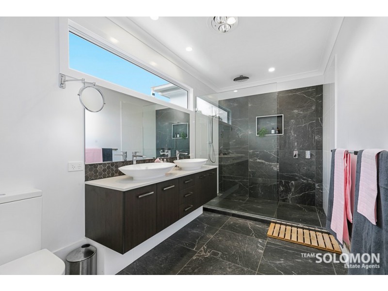 23 Vassi Concord, Cleveland QLD 4163