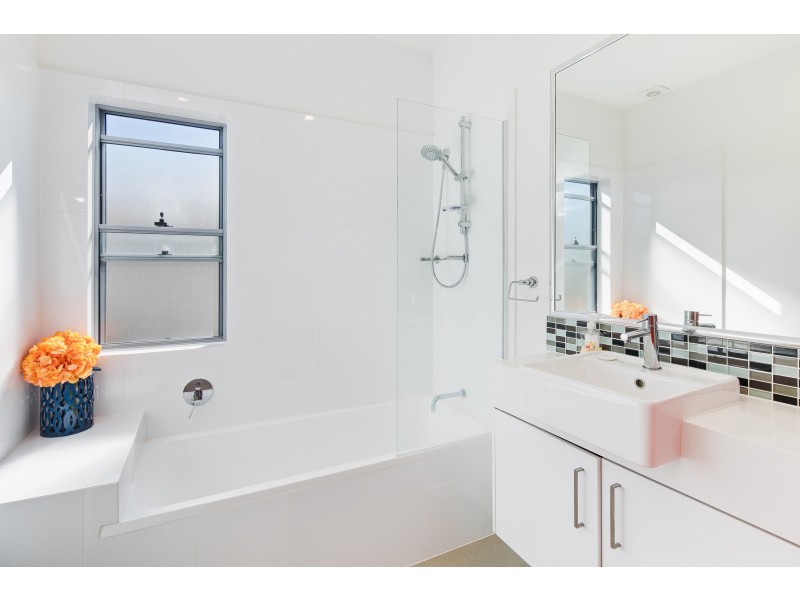 25 Passage Street, Cleveland QLD 4163