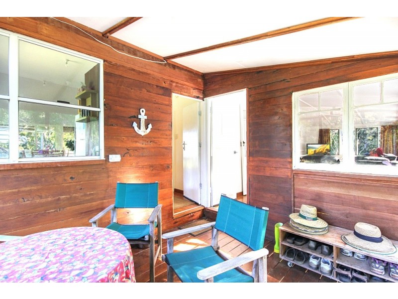 7 Brook Haven, Lamb Island QLD 4184