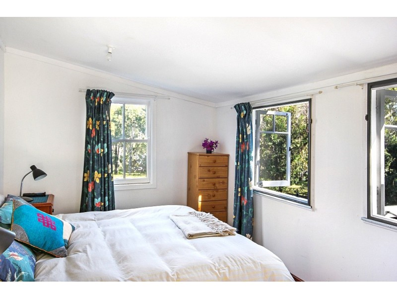 7 Brook Haven, Lamb Island QLD 4184