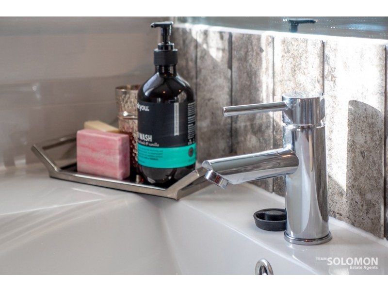 48 Winship Street, Ormiston QLD 4160