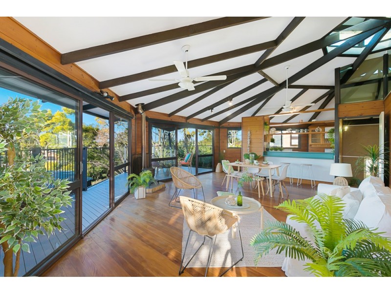 40 Bates Drive, Birkdale QLD 4159