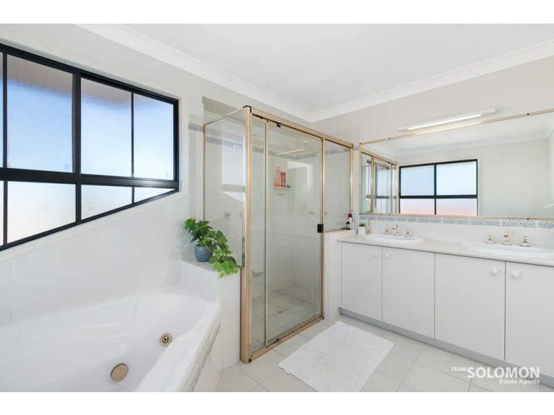 29 Queensbury Court, Wellington Point QLD 4160