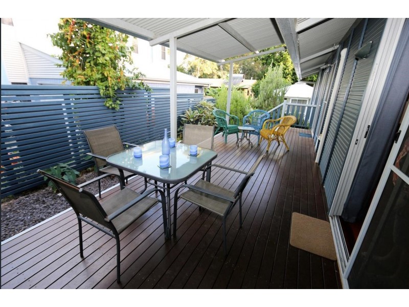 21 Carefree Street, Coochiemudlo Island QLD 4184