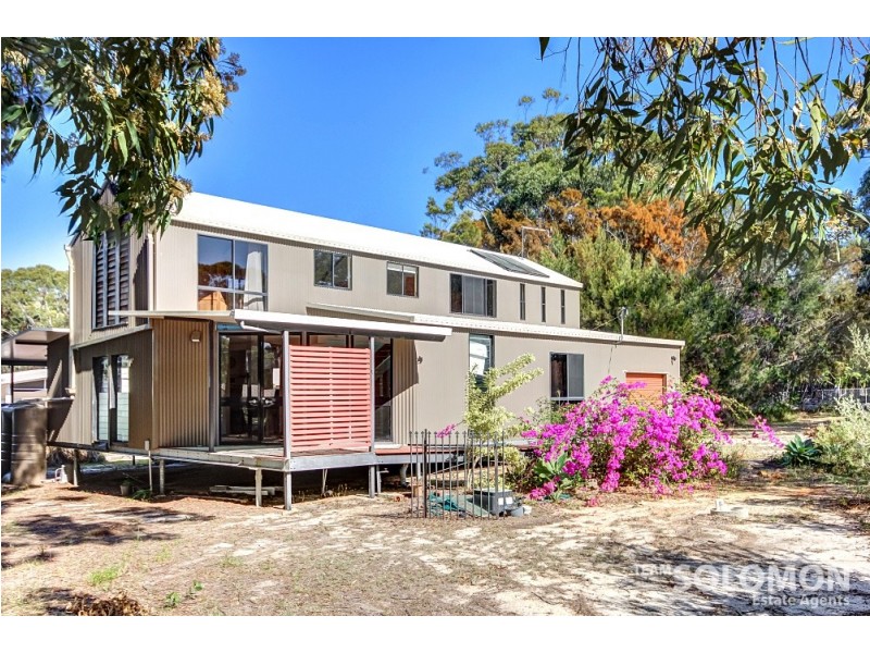 70 Minjerriba Road, Russell Island QLD 4184