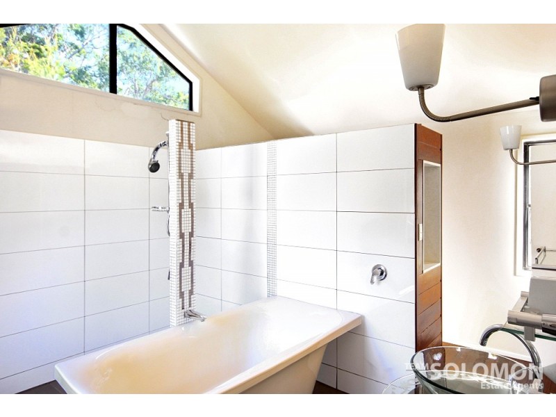 70 Minjerriba Road, Russell Island QLD 4184