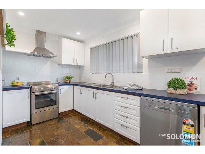 28 Boambillee Street, Thorneside QLD 4158