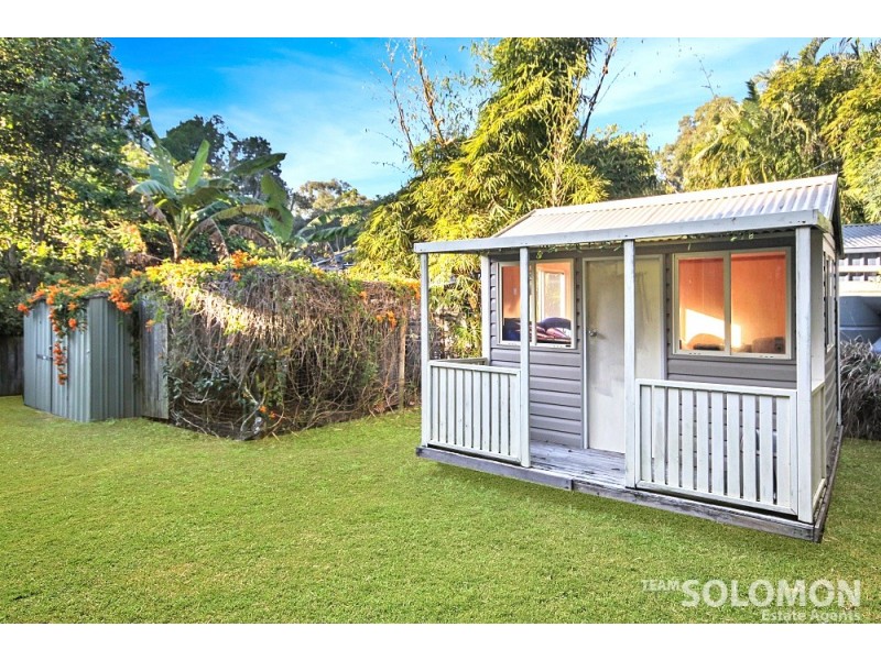 1 Ross Street, Coochiemudlo Island QLD 4184