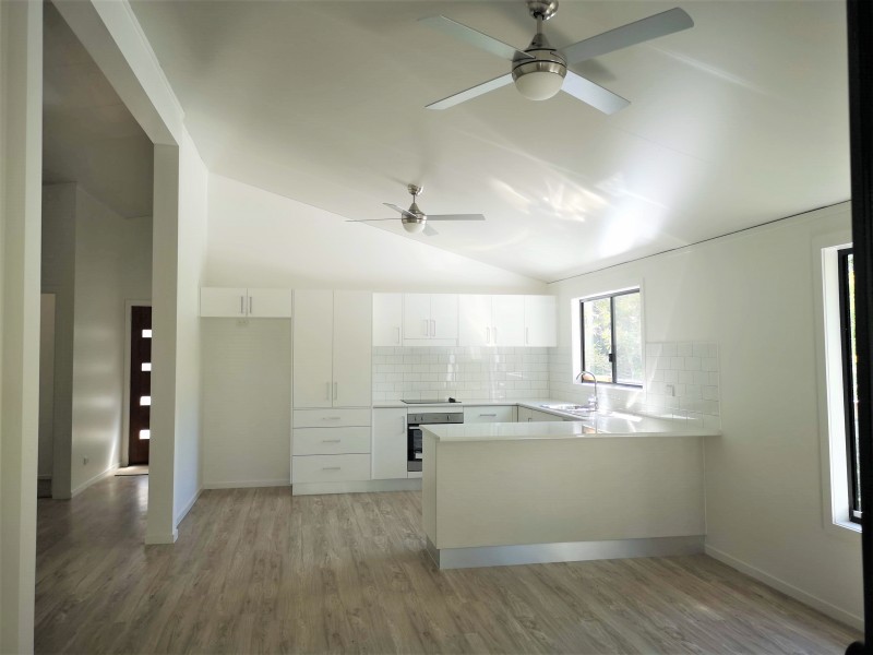 8 Sabot Street, Russell Island QLD 4184