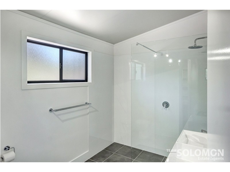 8 Sabot Street, Russell Island QLD 4184