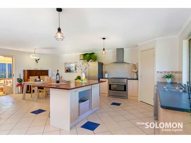 62 Randall Road, Birkdale QLD 4159