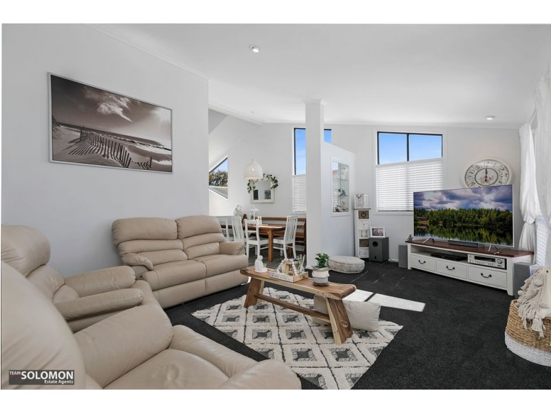 22 Prunda Circuit, Wellington Point QLD 4160