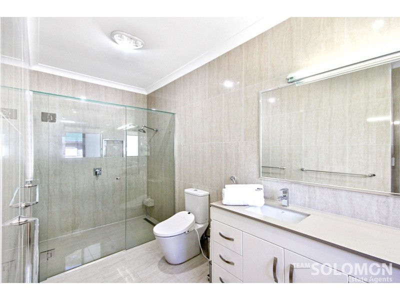 21 Cliff Terrace, Macleay Island QLD 4184