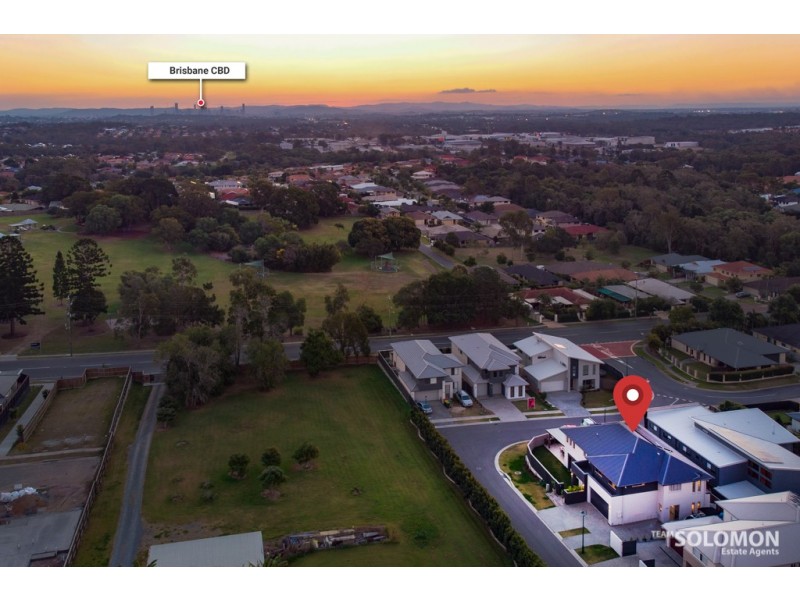 4 Paige Crescent, Wakerley QLD 4154