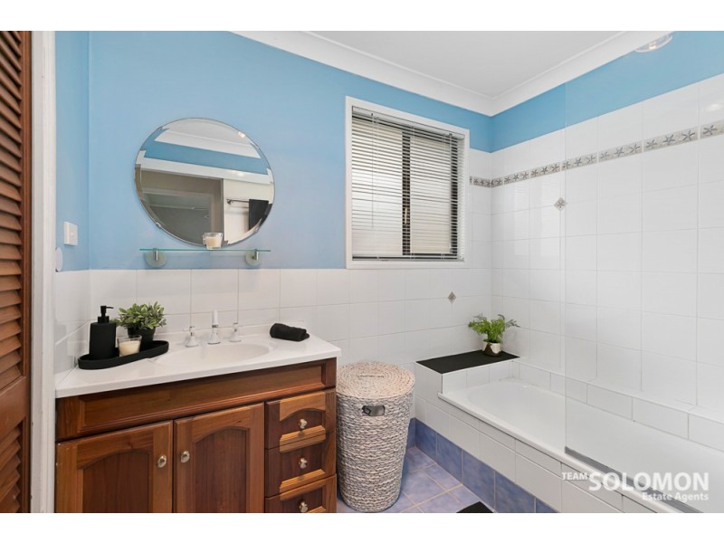 26 Boambillee Street, Thorneside QLD 4158