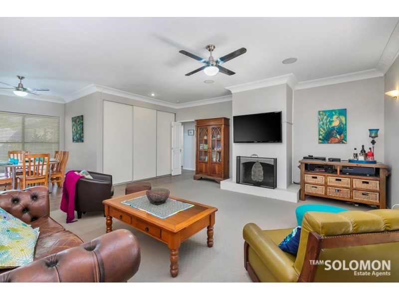 5 Peewee Court, Wellington Point QLD 4160