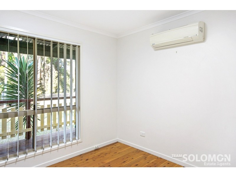 6 Merindah Street, Coochiemudlo Island QLD 4184